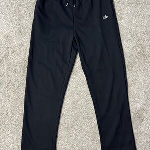ALO Yoga Men's Classic Black Joggers